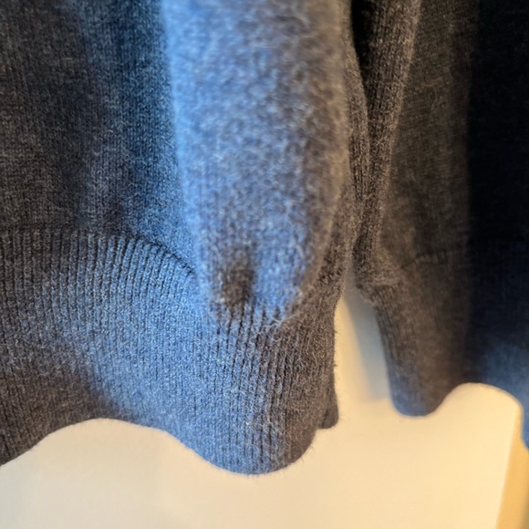 Tommy Hilfiger Men's Adaptive Cardigan with Magnetic Buttons - Picture 3 of 10